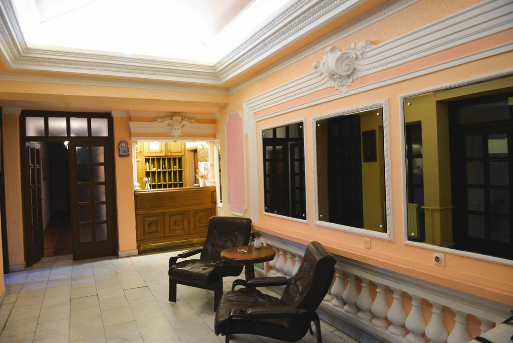 Hotel Beli Dvor Sombor Exteriér fotografie